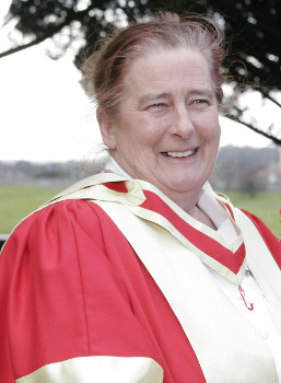 Dr Caroline Hussey