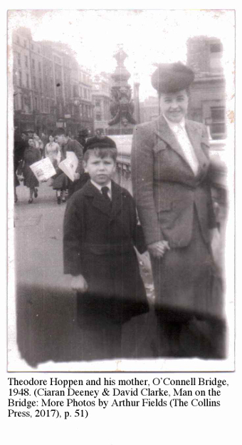 Theodore Hoppen and his mother, O’Connell Bridge, 1948