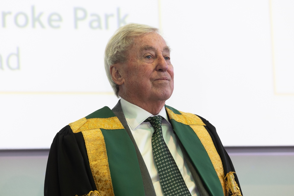 Dr Maurice Manning at the NUI Awards ceremony on 28 November 2023.